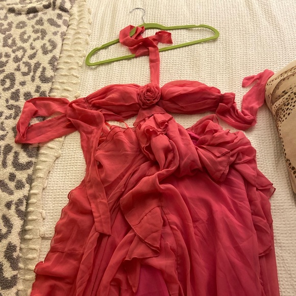 SANTIAGO CUT-OUT RUFFLE MAXI DRESS FUCHSIA - Picture 4 of 4